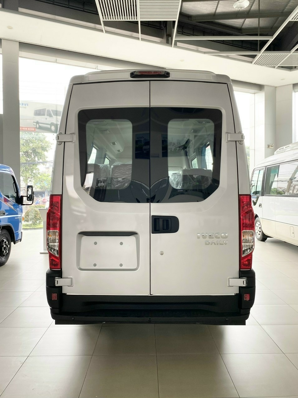 Dịch Vụ Thuê Xe 19 Chỗ Đi Pleiku - Khám Phá Cao Nguyên Hùng Vĩ