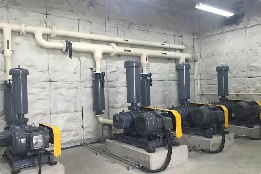 Máy Thổi Khí Nước Thải: Trái Tim Của Hệ Thống Xử Lý Sinh Học Hiện Đại